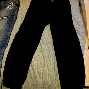 These are a medium sized pants with pockets